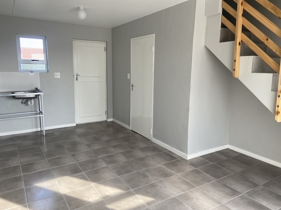 2 Bedroom Property for Sale in Highbury Western Cape